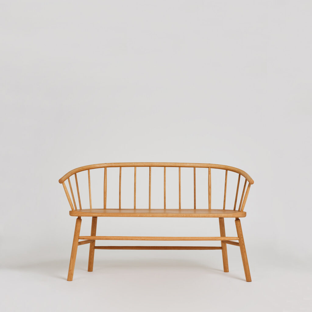 Hardy love seat oak