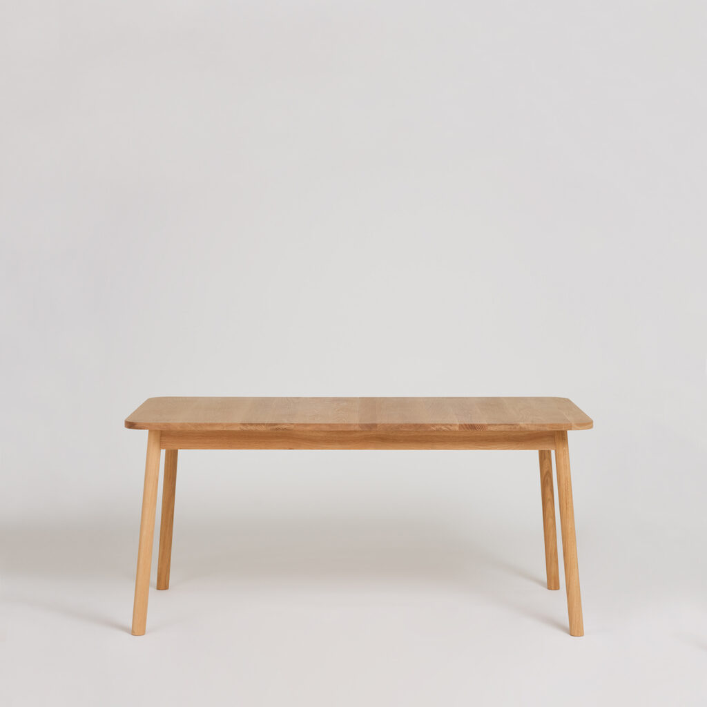 Semley extending oak dining table 1.6m