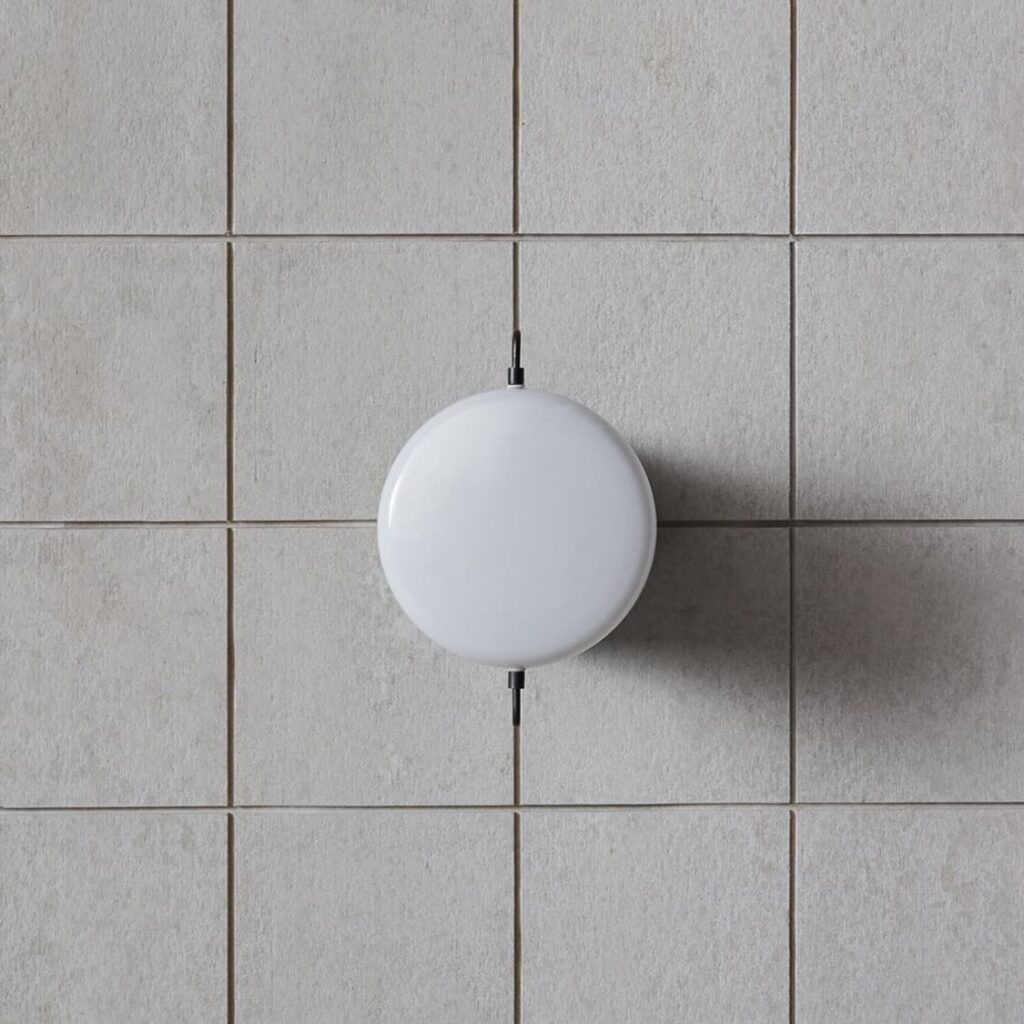 Park I White Enamel Wall Light Sconce